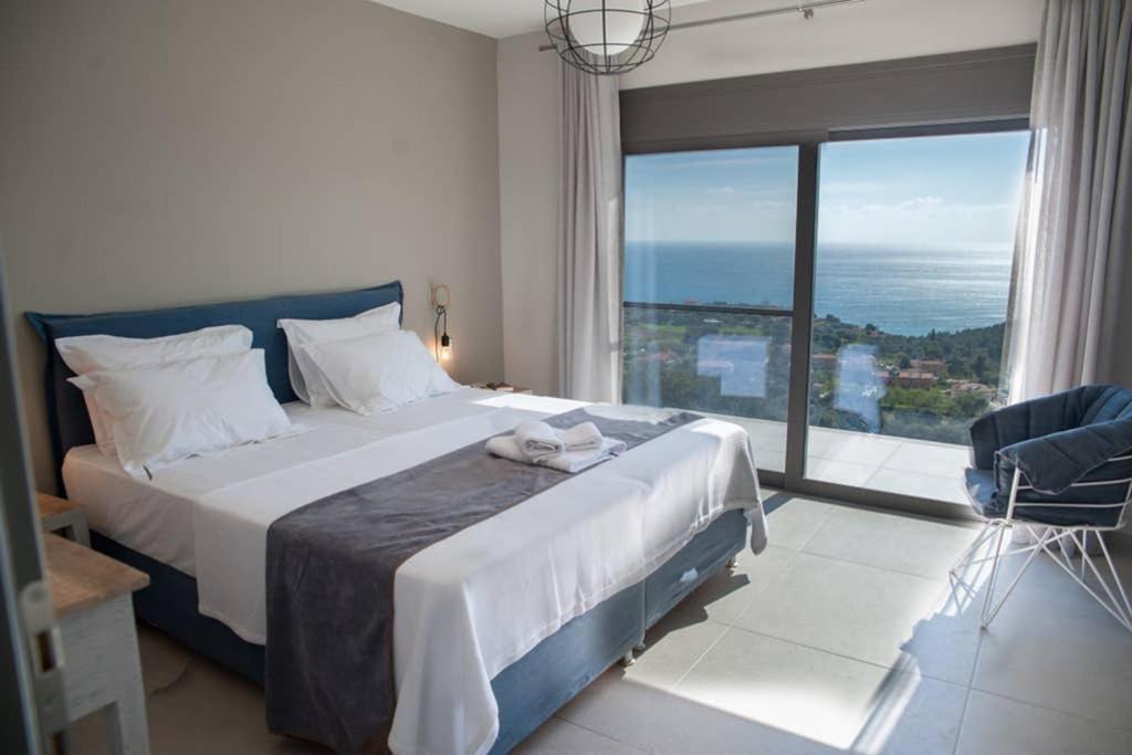 New Villa Blue With Private Pool At Trapezaki Livathos  Εξωτερικό φωτογραφία
